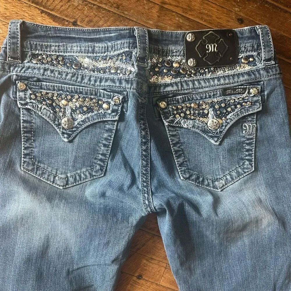 Miss Me western bling embroidered sequined distressed 30 boot jeans